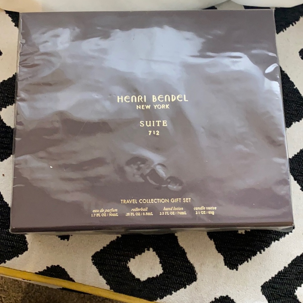 Henri Bender Suite 712 Travel Collection Gift Set
